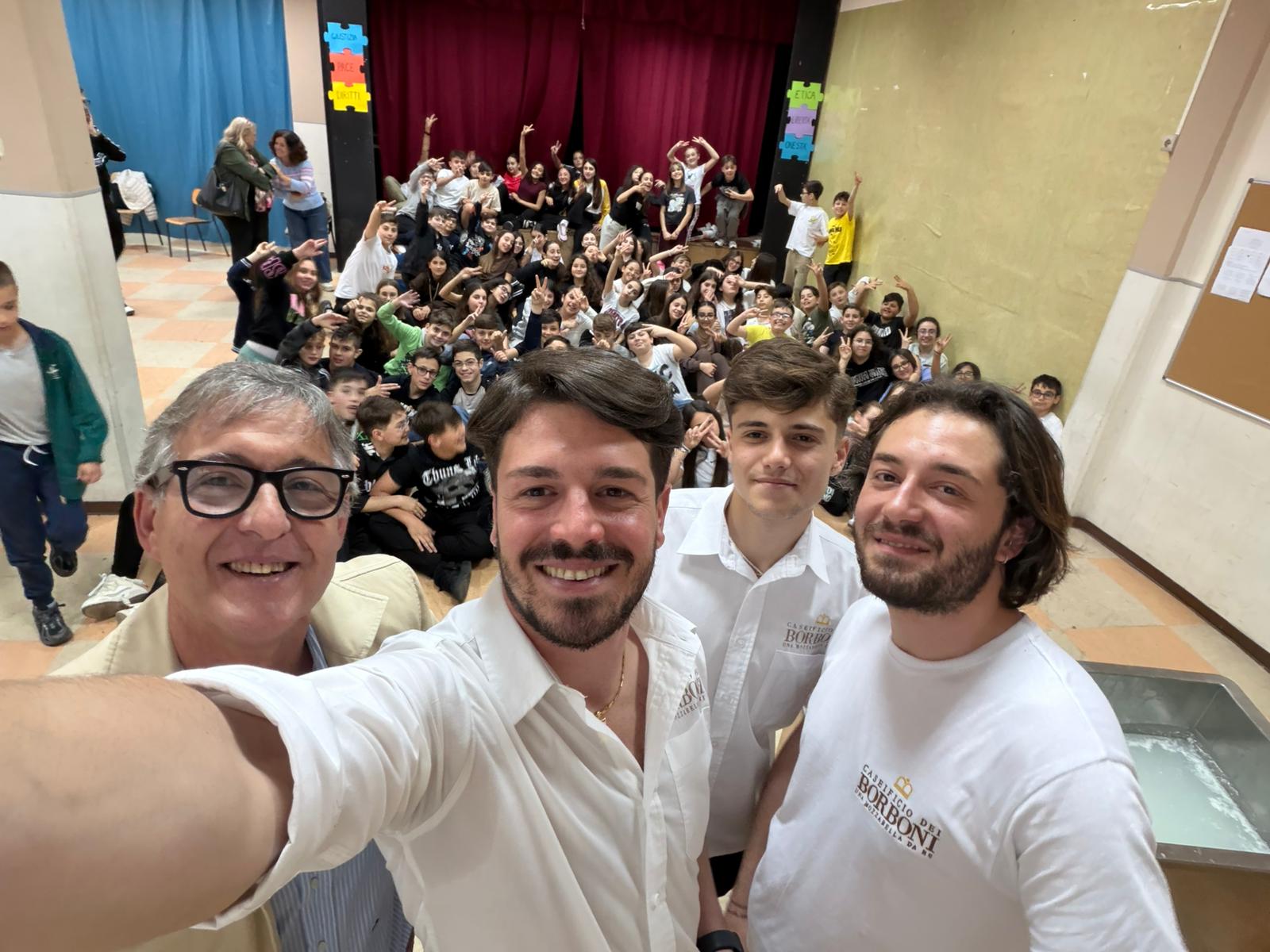 Caseificio dei Borboni #PerLaScuola un altro successo per l'appuntamento alla Scuola Secondaria di I Grado Ada Negri